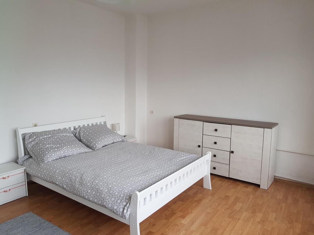 Sara Apartment Banja Luka Exteriör bild